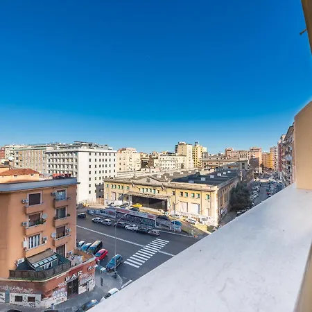 Apartment In Tuscolana Train Station & Metro A